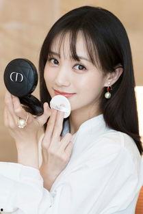 李一桐娱乐吃瓜,揭秘明星幕后趣事